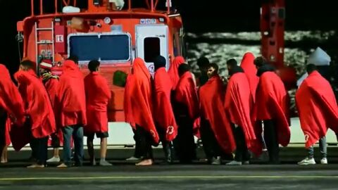 Migrantes llegados en patera a Canarias