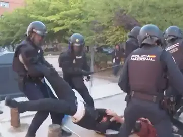 Cargas policiales en la UCM Cargas policiales en la UCM