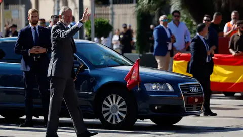 Felipe VI saluda a los ciudadanos de Melilla Felipe VI saluda a los ciudadanos de Melilla
