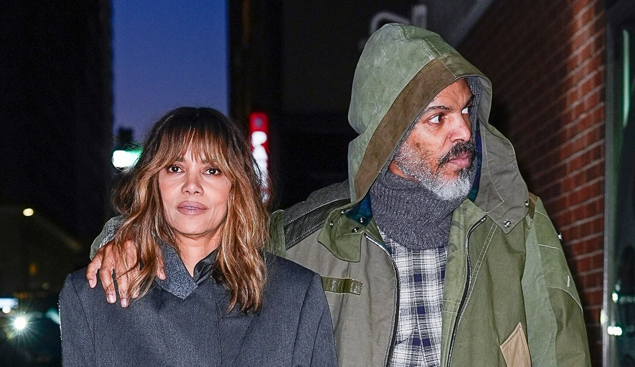 Halle Berry y su novio Van Hunt