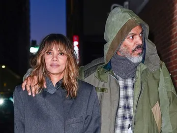 Halle Berry y su novio Van Hunt Halle Berry y su novio Van Hunt