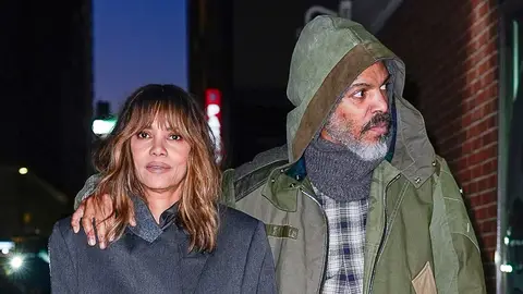 Halle Berry y su novio Van Hunt Halle Berry y su novio Van Hunt