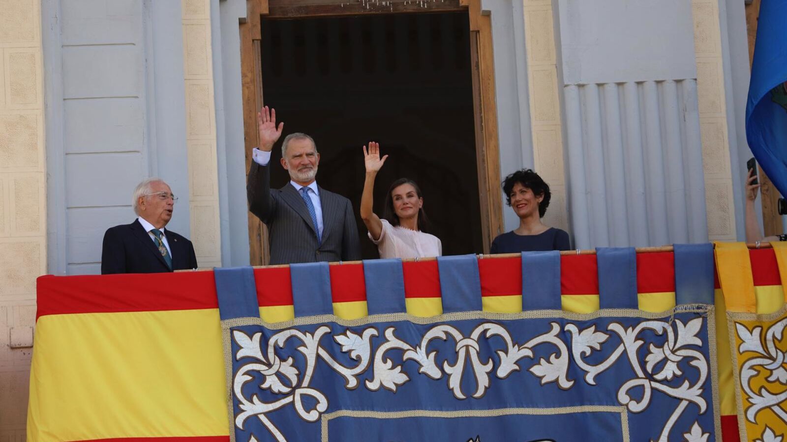 Los reyes se comprometen con Melilla y 