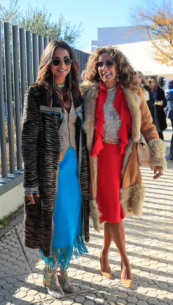 Rosario Flores junto a su hija, Lola Orellana Rosario Flores junto a su hija, Lola Orellana