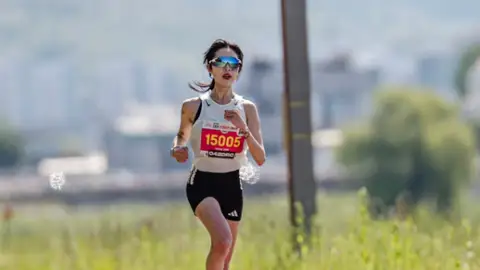 La atleta e influencer Yoo Ji-won La atleta e influencer Yoo Ji-won
