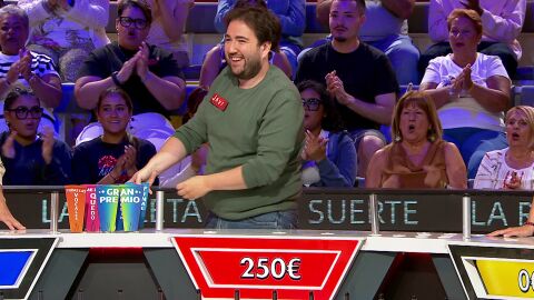 &ldquo;No caben&rdquo;: Javi arrasa con los gajos y se consigue una ola de 550 euros