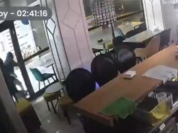 Asaltan una churrer&iacute;a de A Coru&ntilde;a con una alcantarilla y se llevan unos 3.000 euros: "Tuvieron suerte, hab&iacute;a dinero en la caja"