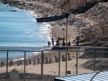 La ampliaci&oacute;n de los espigones de las dos fronteras de Ceuta, en marcha con las primeras inspecciones subacu&aacute;ticas