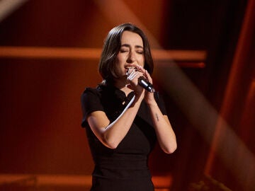 Marina canta &lsquo;Si te vas&rsquo; de Extremoduro en La Voz y entra en el equipo de Pablo L&oacute;pez 