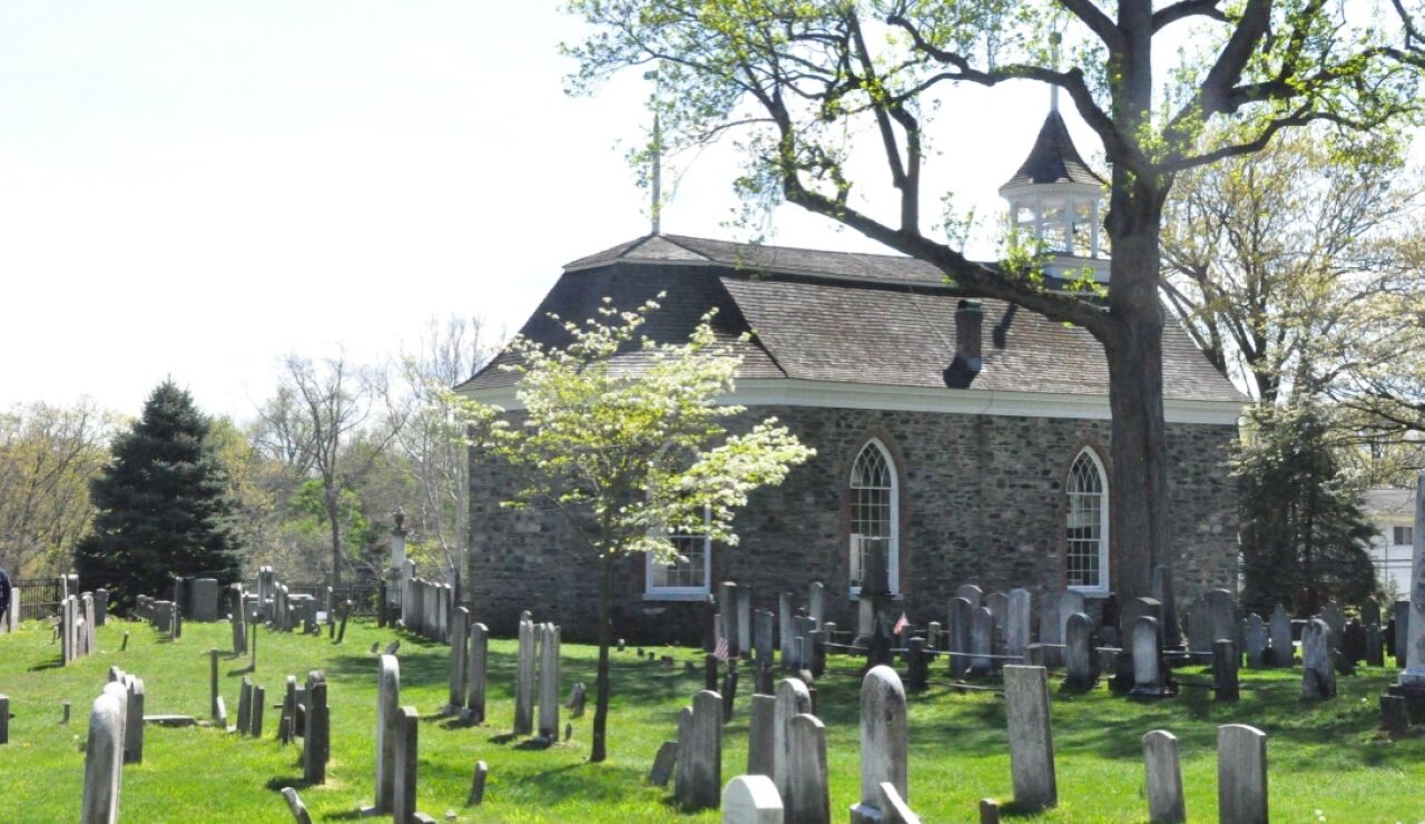 Iglesia y cementerio de Sleepy Hollow