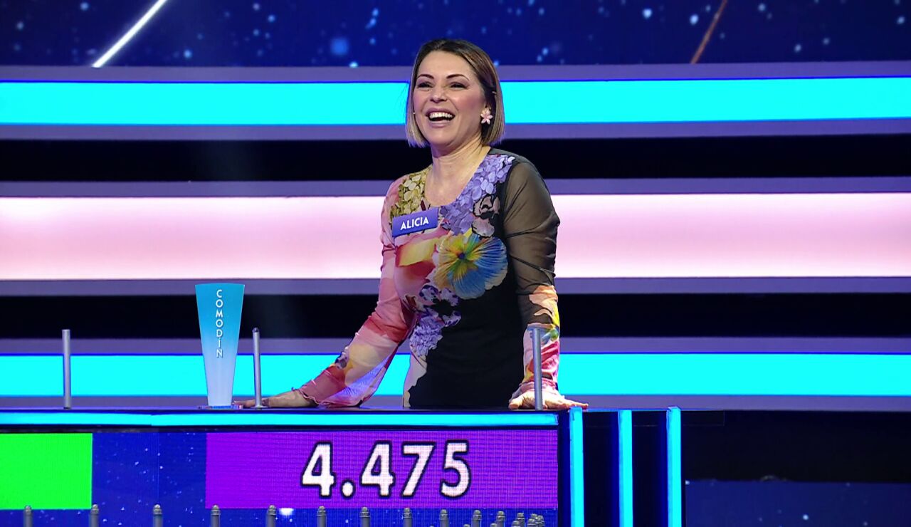 Alicia en La ruleta de la suerte noche
