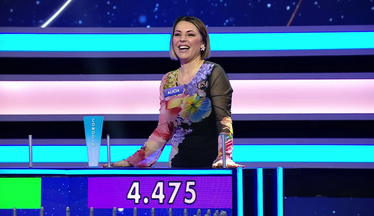 Alicia en La ruleta de la suerte noche