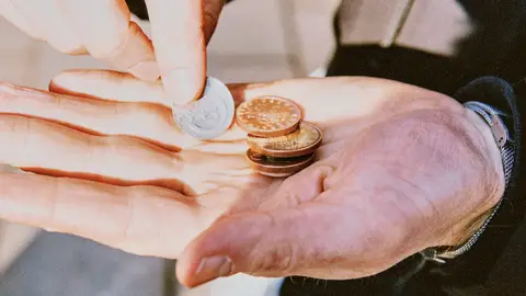 Podemos conseguir que nuestro dinero tenga otra función Podemos conseguir que nuestro dinero tenga otra función