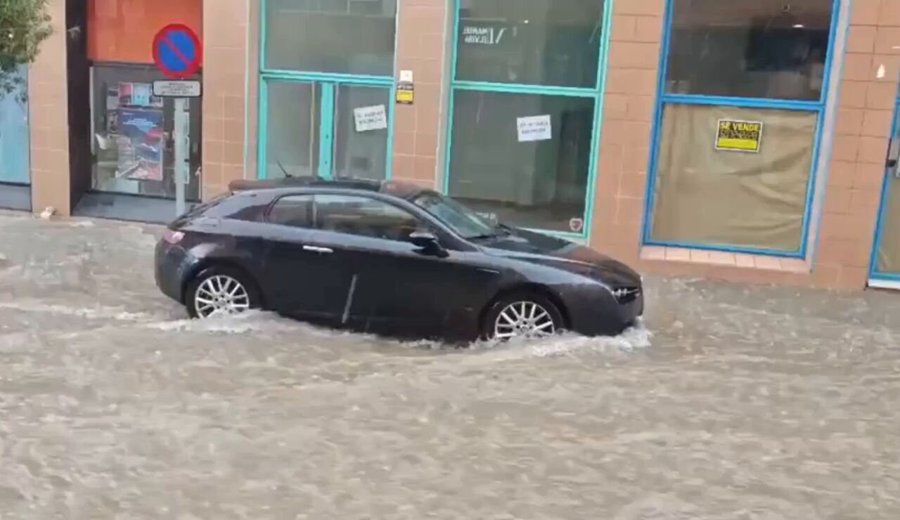 Las intensas lluvias en Almer&iacute;a provocan graves inundaciones en El Ejido y Hu&eacute;rcal de Almer&iacute;a