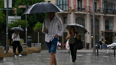 La AEMET sube a aviso rojo en el sur de Valencia y norte de Alicante con lluvias acumuladas de 200 litros por m2