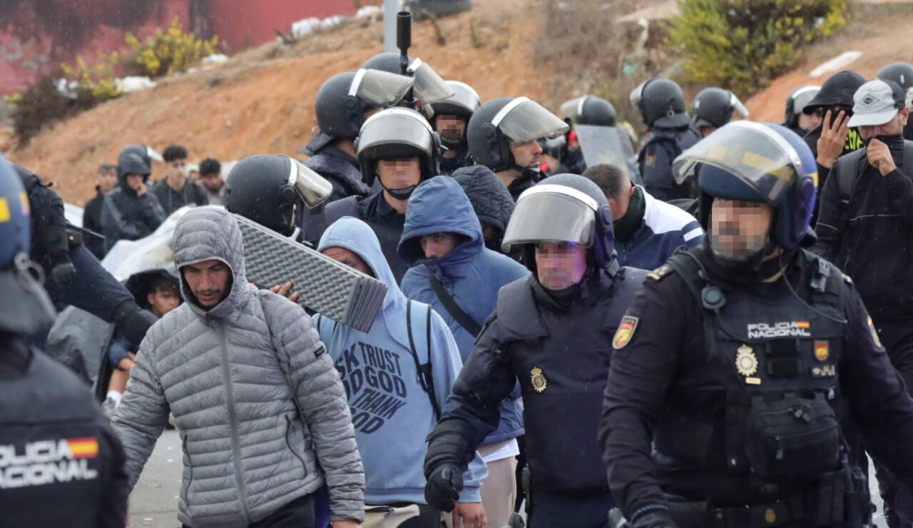 Imagen de un traslado de migrantes este domingo 18 de octubre