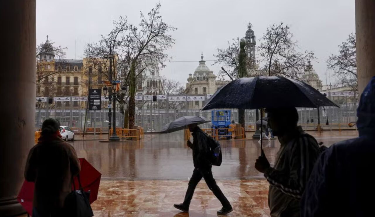 Imagen de las lluvias y tormentas por la dana Adam ponen en aviso a nueva regiones el domingo 