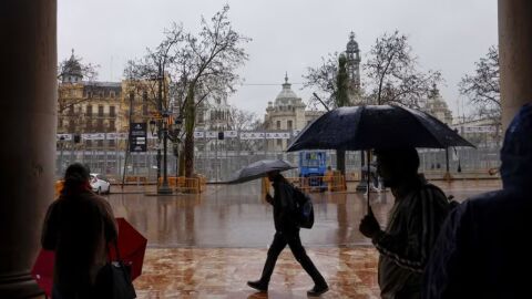 Imagen de las lluvias y tormentas por la dana Adam ponen en aviso a nueva regiones el domingo 