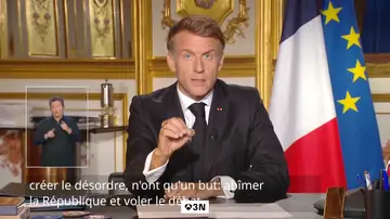 Macron amenaza con prohibir reuniones tras los disturbios en Francia y promete "mano firme" contra los saqueadores Macron amenaza con prohibir reuniones tras los disturbios en Francia y promete "mano firme" contra los saqueadores