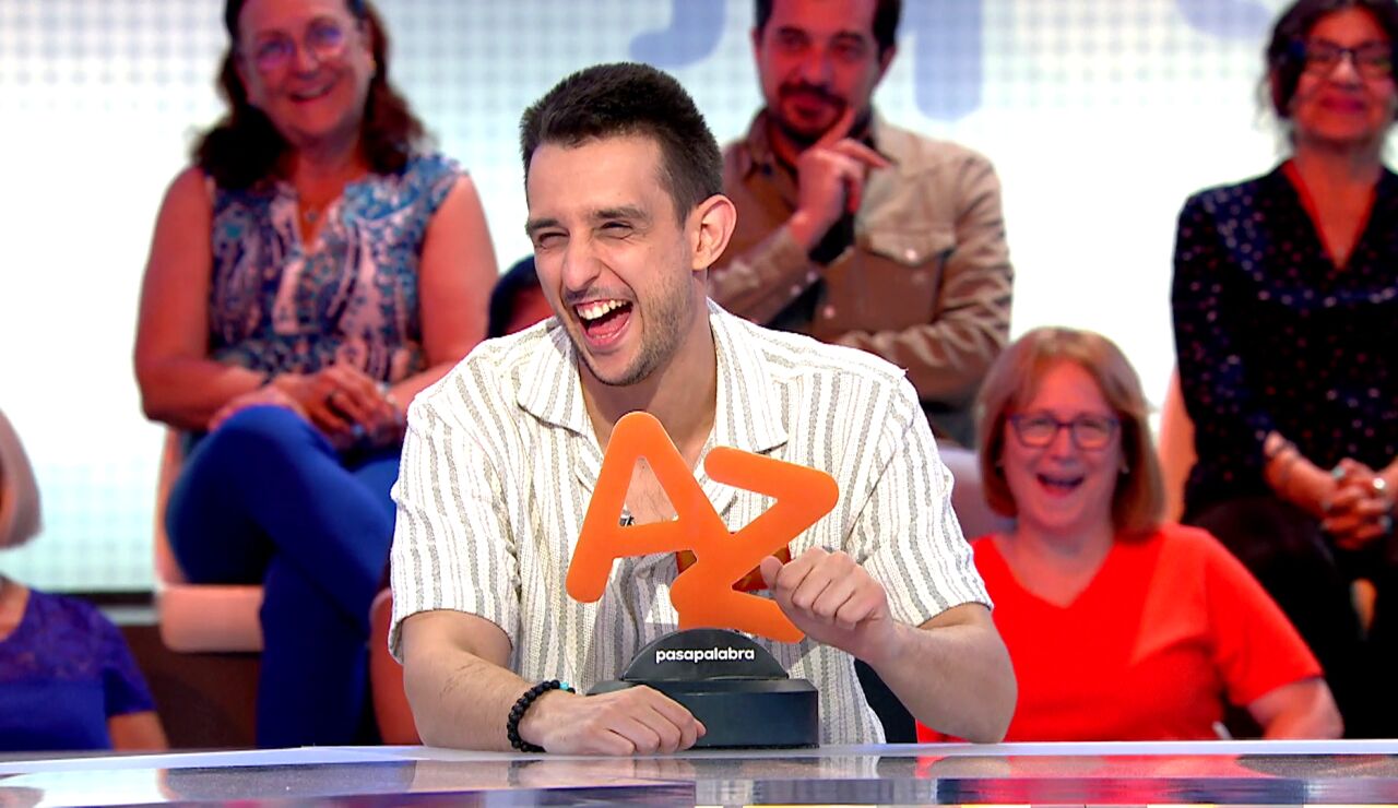 Antol&oacute;gico: David y Mois&eacute;s reinventan &lsquo;La jaca&rsquo; de Estrellita Castro entre yeguas, potras y caballas