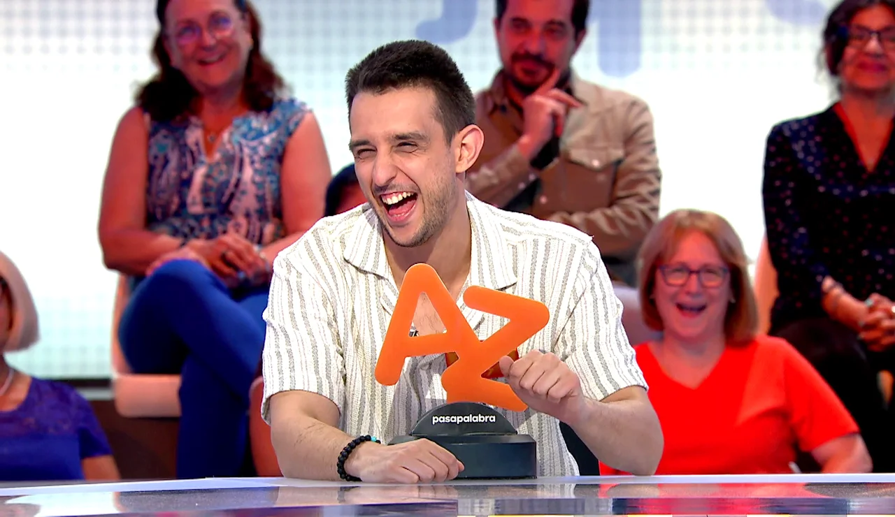 Antológico: David y Moisés reinventan ‘La jaca’ de Estrellita Castro entre yeguas, potras y caballas