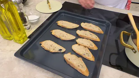 Hornea el pan Hornea el pan