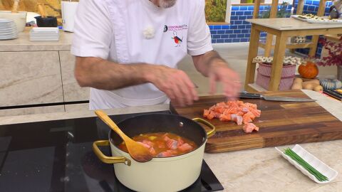 Introduce el salmón