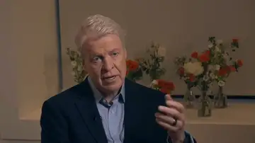 Las confesiones de Charles Spencer sobre la muerte de Diana de Gales: "La monarquía española es diferente a la británica, más próxima al pueblo" Las confesiones de Charles Spencer sobre la muerte de Diana de Gales: "La monarquía española es diferente a la británica, más próxima al pueblo"