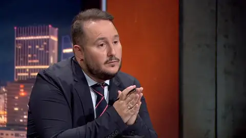 Joan Guirado y Tania Sánchez discrepan sobre las protestas: "La violencia no es una herramienta ni para la ciudadanía ni para la policía" Joan Guirado y Tania Sánchez discrepan sobre las protestas: "La violencia no es una herramienta ni para la ciudadanía ni para la policía"