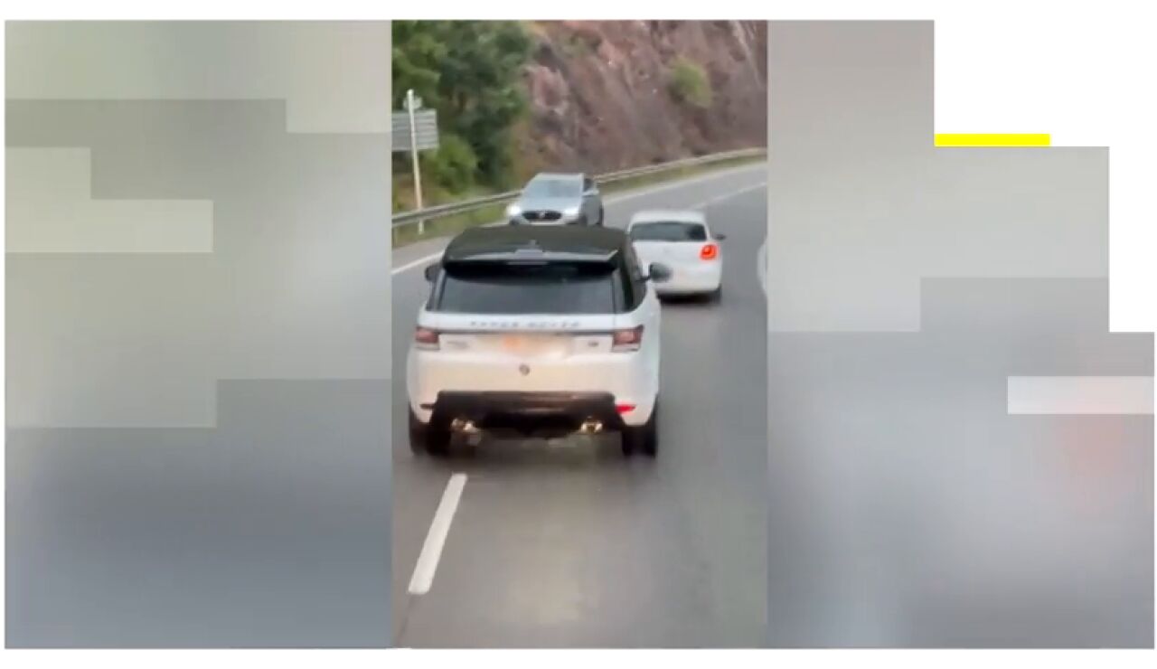 V&Iacute;DEO: denunciados dos conductores por conducci&oacute;n temeraria que casi acaba en choque frontal