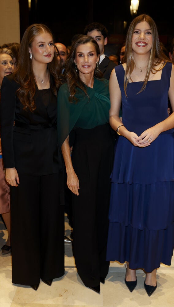 La princesa Leonor, la reina Letizia y la infanta Sofía