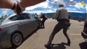 Un polic&iacute;a mata a tiros a un ni&ntilde;o de un a&ntilde;o tras abrir fuego contra un coche