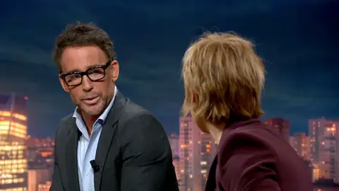 Álvaro Muñoz Escassi explica su forma de entender el amor: "Cuando estoy enamorado de alguien, se acaban las relaciones abiertas" Álvaro Muñoz Escassi explica su forma de entender el amor: "Cuando estoy enamorado de alguien, se acaban las relaciones abiertas"