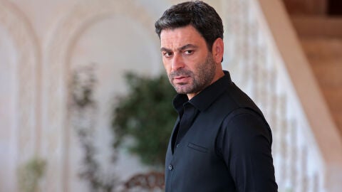 Ozan Akbaba tiene claro qu&eacute; define a Cihan Albora en En tierra lejana: su sentido de la justicia