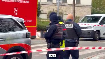 Un muerto y varios heridos en un tiroteo en Par&iacute;s: lo investigan como un acto terrorista