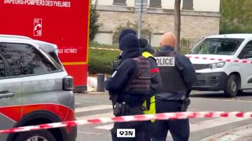 Un muerto y varios heridos en un tiroteo en Par&iacute;s: lo investigan como un acto terrorista