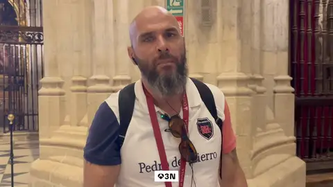 La Catedral de Sevilla abre su historia al tacto para acercar su patrimonio a las personas con discapacidad visual La Catedral de Sevilla abre su historia al tacto para acercar su patrimonio a las personas con discapacidad visual