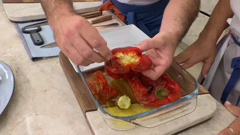 El truco de Joseba Arguiñano para quitar la piel y las pepitas a los pimientos asados El truco de Joseba Arguiñano para quitar la piel y las pepitas a los pimientos asados