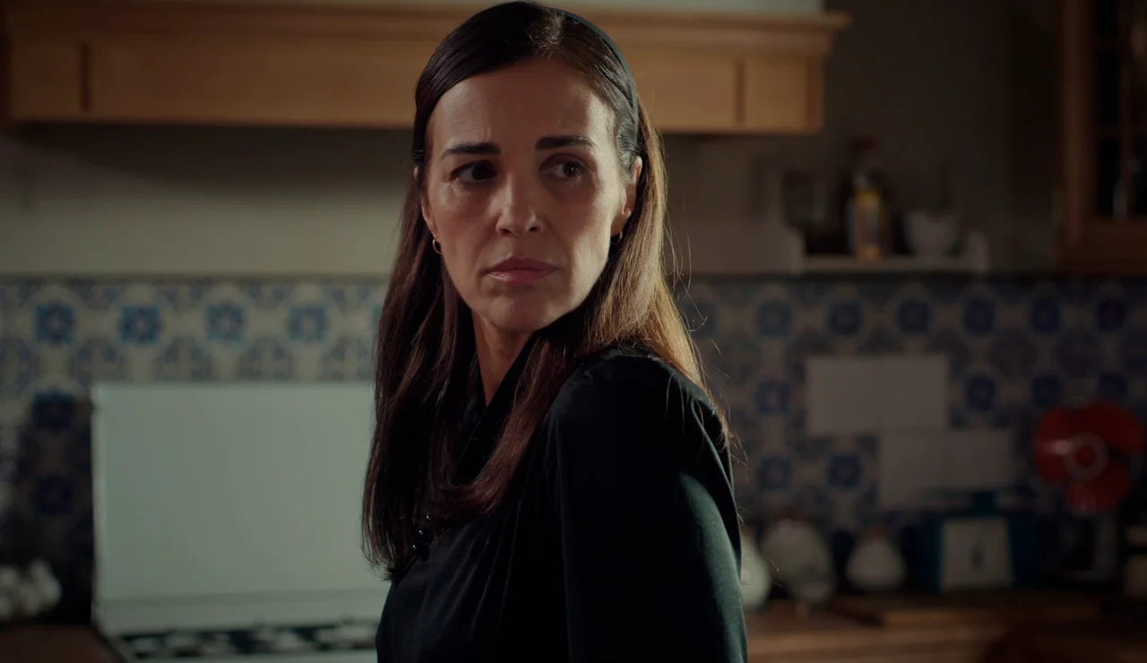Dolores revela a Lucía el duro pasado de Héctor: “No sabes todo lo que ha sufrido”