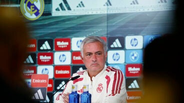 Jos&eacute; Mourinho en rueda de prensa antes del Cl&aacute;sico