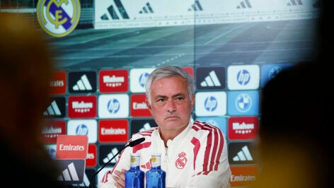 Jos&eacute; Mourinho en rueda de prensa antes del Cl&aacute;sico