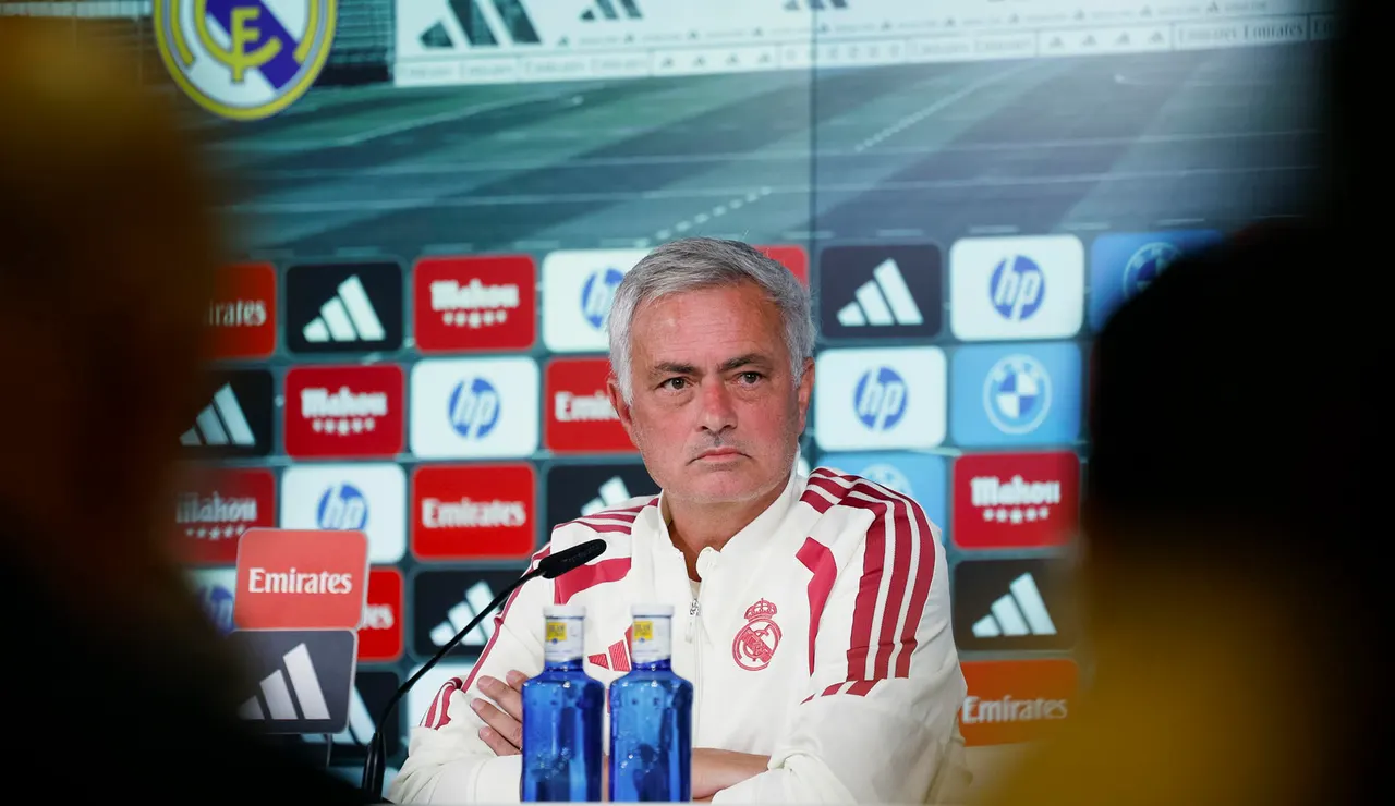 José Mourinho en rueda de prensa antes del Clásico