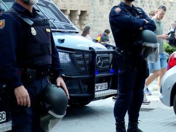 Agentes policiales