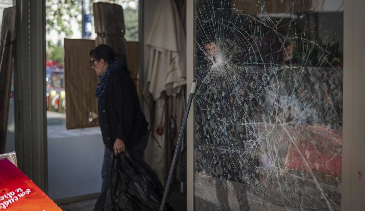 Imagen de los destrozos por los disturbios en Barcelona