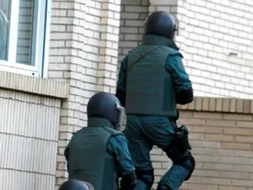 Agentes de la Guardia Civil Agentes de la Guardia Civil