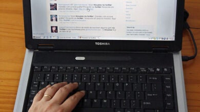 Los usuarios creen que la copia de los datos bancarios es el principal problema de Internet