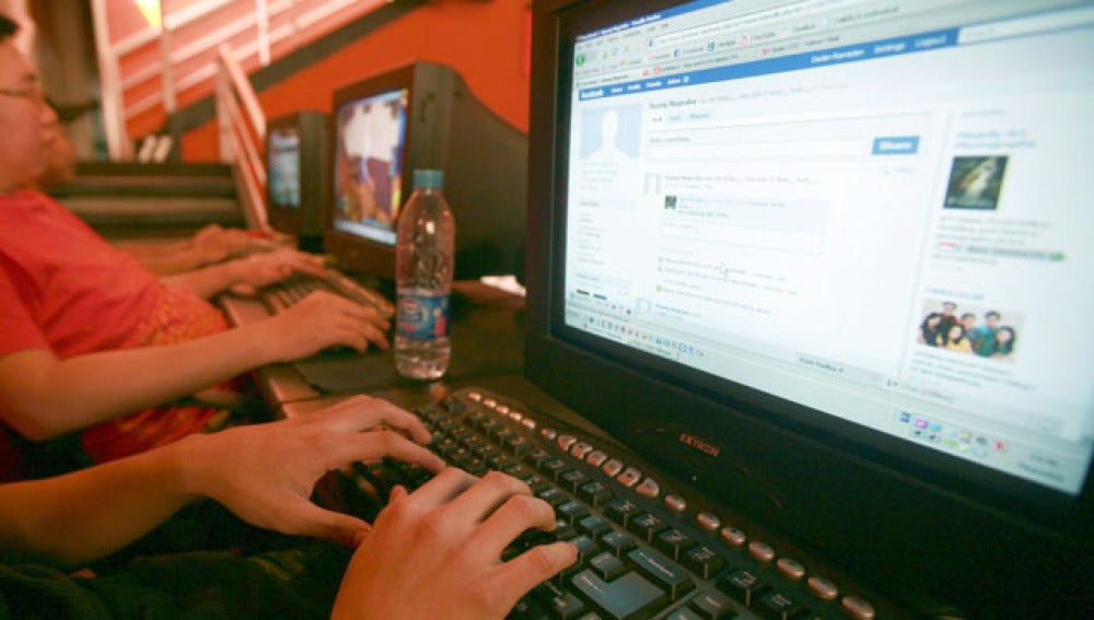 Facebook supera a Google