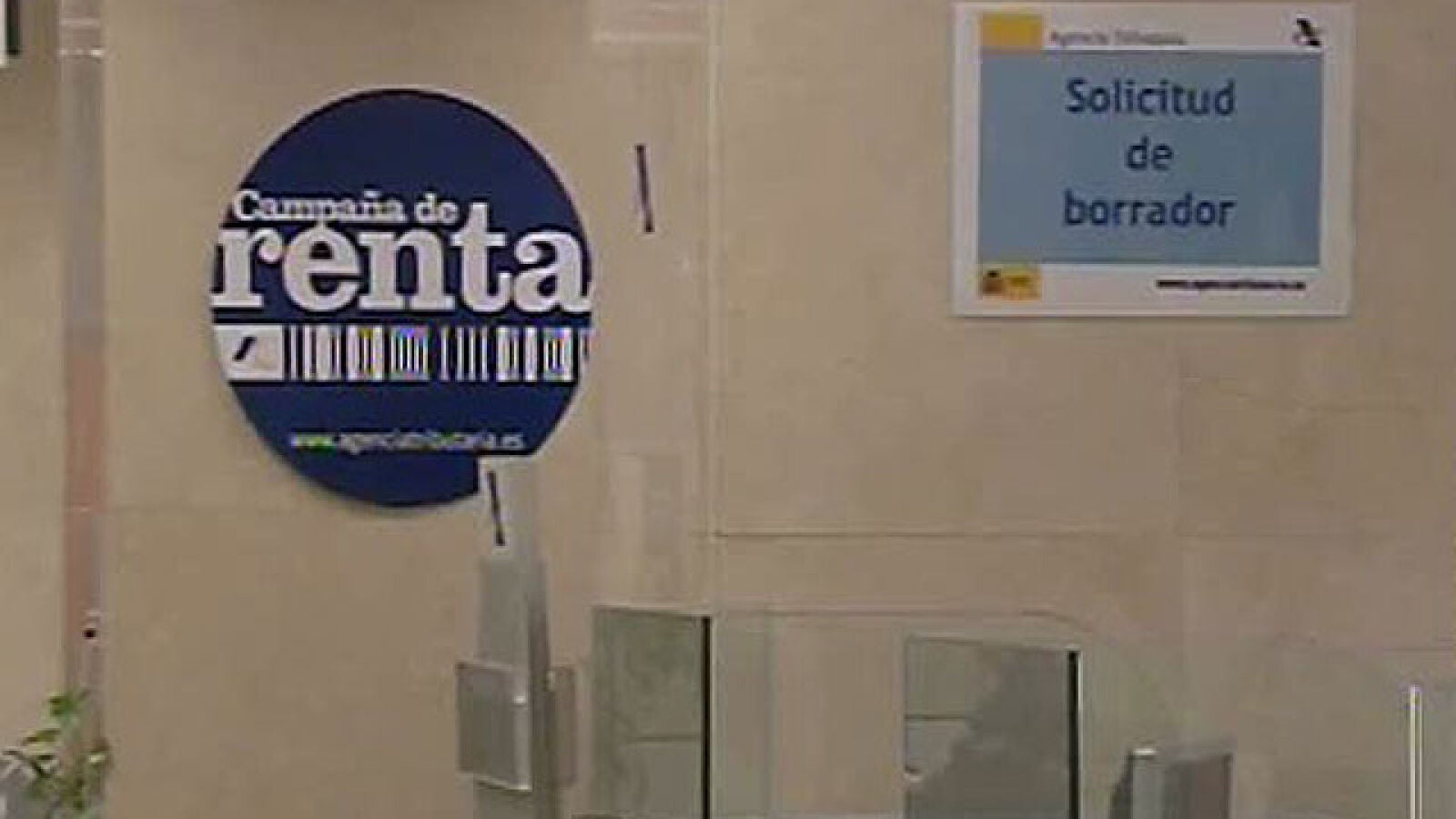 La atención en oficinas para la declaración de la Renta comienza este jueves
