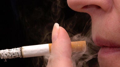 Fumar un cigarrillo al día aumenta en un 64% el riesgo de muerte