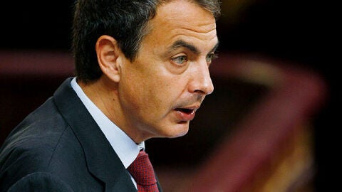 Recorte del 5% del sueldo de los funcionarios